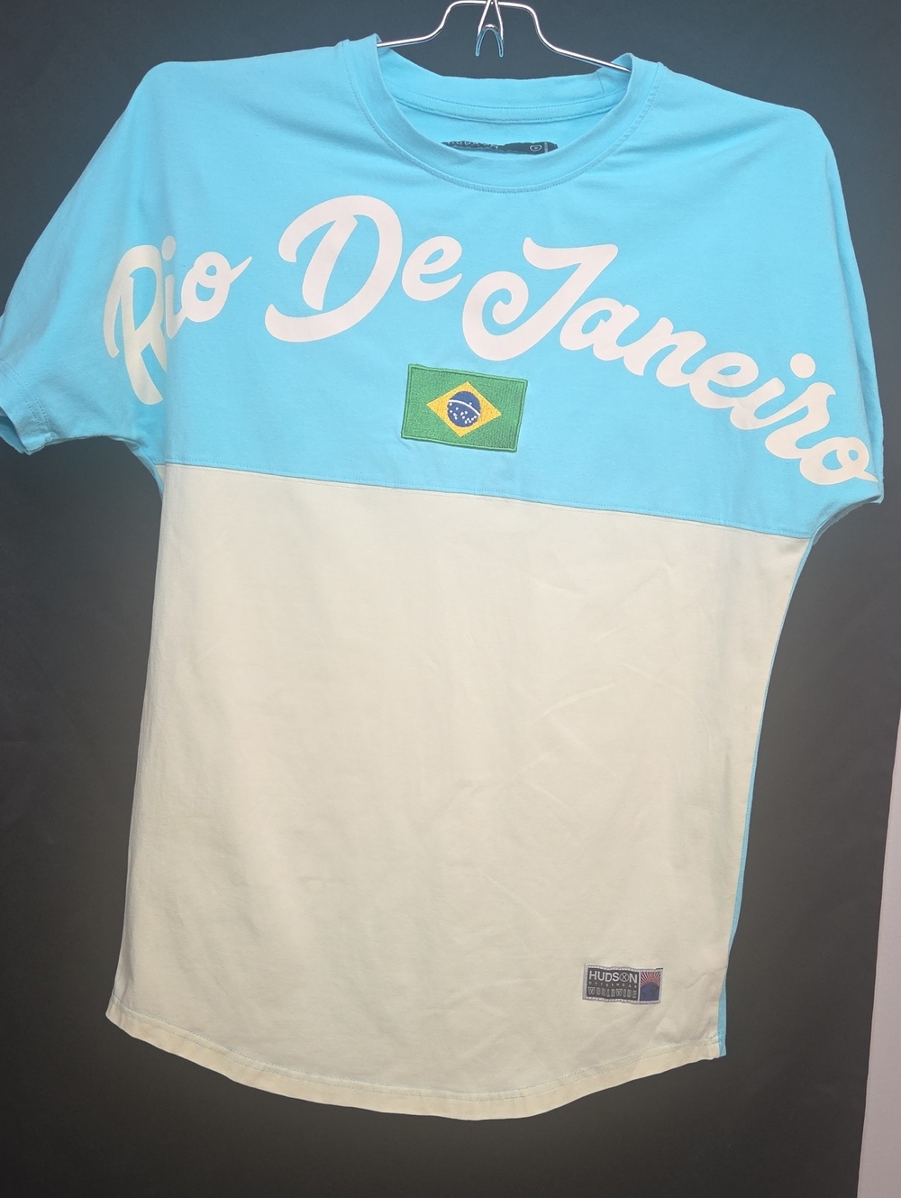 Hudson Outwear Limited Edition "Rio De Janeiro" Short & T-Shirt Set. Size Small